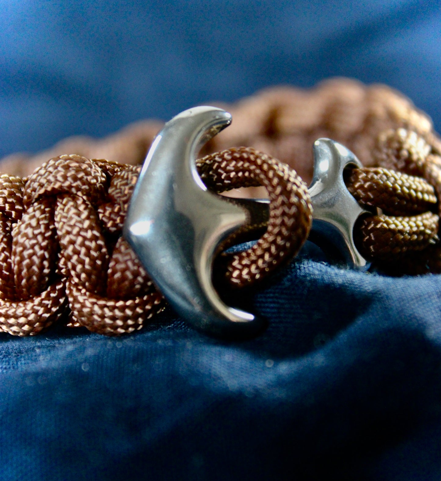 Customize your paracord bracelet
