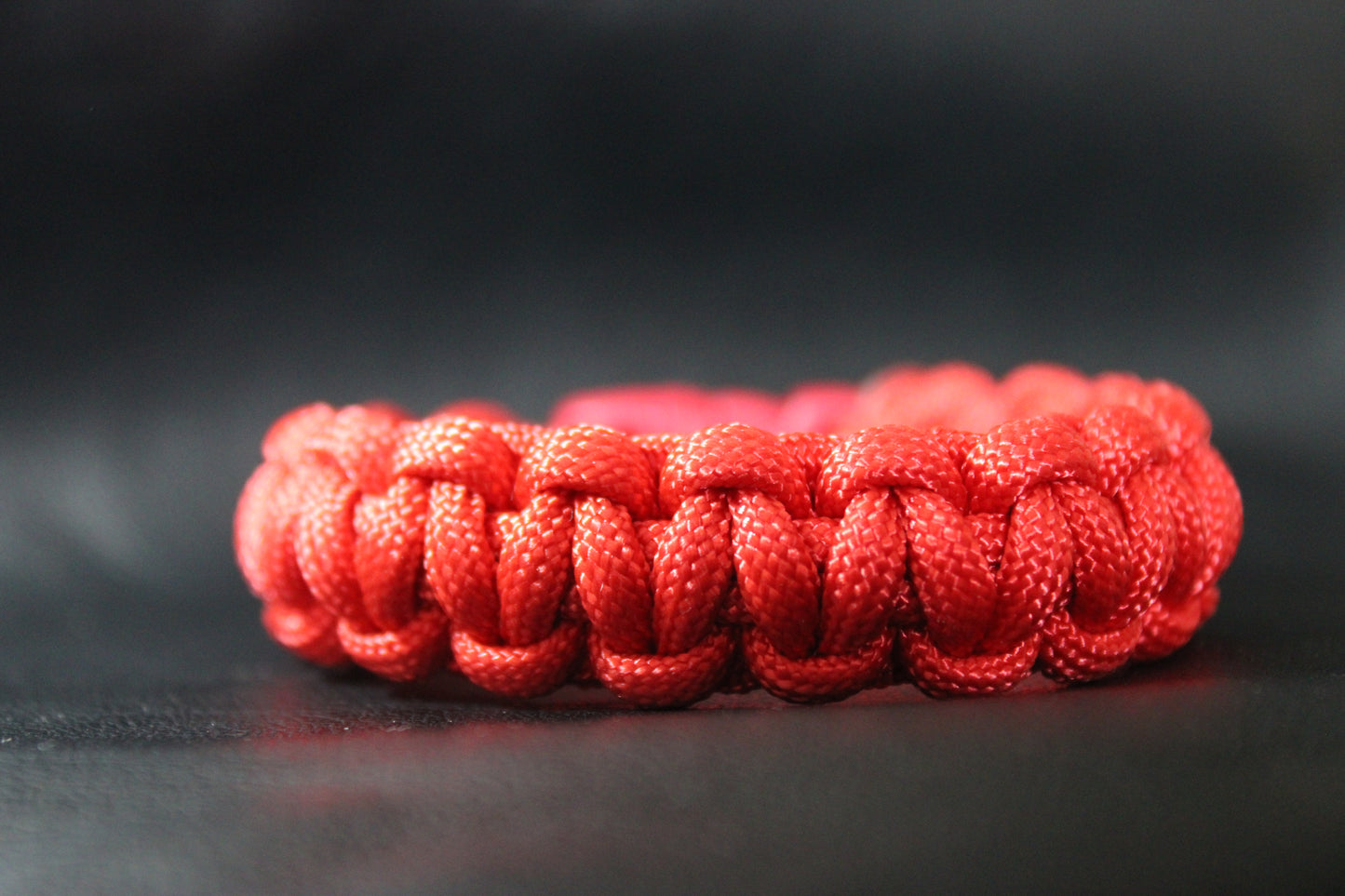 Customize your paracord bracelet